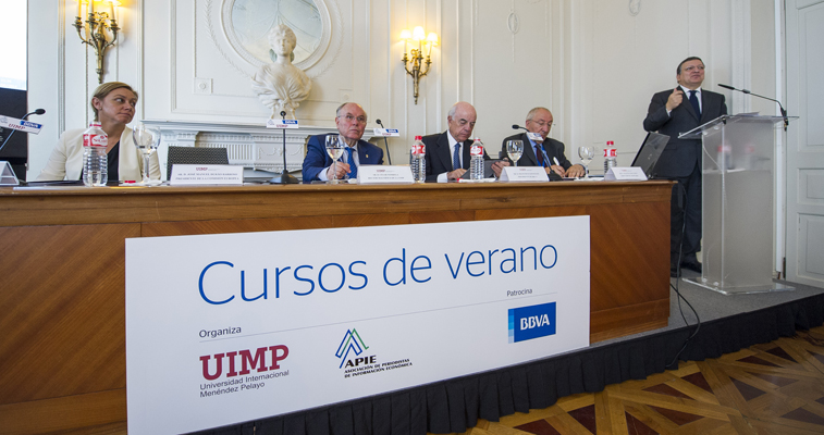 Durao Barroso recibía esta semana la Medalla de Honor en la UIMP y marcaba un  curso patrocinado por el BBVA