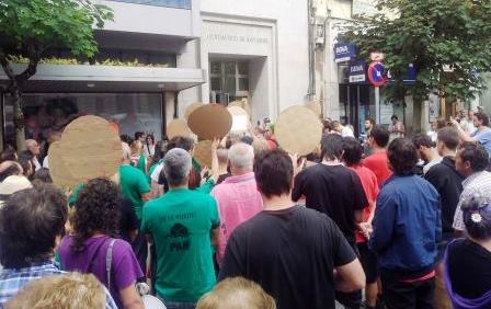 Protesta ante las oficinas de Urbanismo de Santander