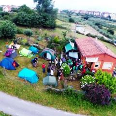 Foto aérea acampada en la finca de Amparo