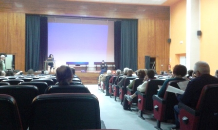 Asamblea del Círculo de Podemos de Santander en la que se ha apostado por ir a las municipales en candidatura ciudadana