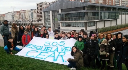 Movilización en defensa de la Escuela de Vela del CEAR