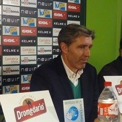 Paco Fernández en la rueda de prensa de despedida del club. Foto de El Faradio.