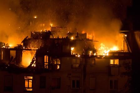 Incendio en la calle Tetuán el 8 de octubre de 2008 || Foto: Joaquín Gómez Sastre