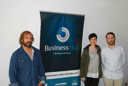 Mario Herreros, Iohana Ayala e Ignacio González en la presentación de la nueva edición del Wake Up Torrelavega.