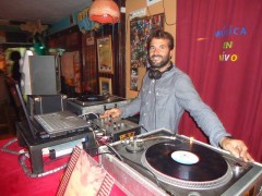 10509492_338555849668875_667664873429617845_n