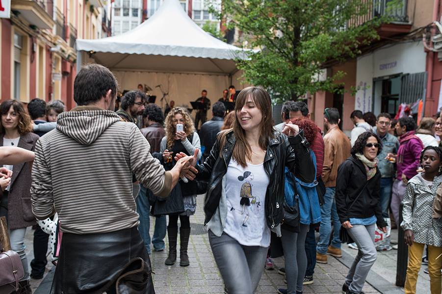 Fiesta de la Primavera en la calle del Sol (Foto: Javier Vila)