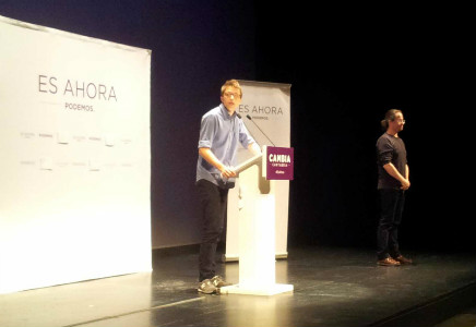 Iñigo Errejón ha sido implacable con las "minorías privilegiadas" a la que ha acusado de la actual miseria que vive España.