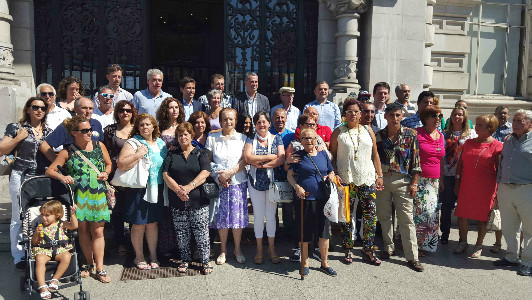 Vecinos afectados de las plataformas del Pilón y Prado San Roque junto a concejales de la oposición de Santander.