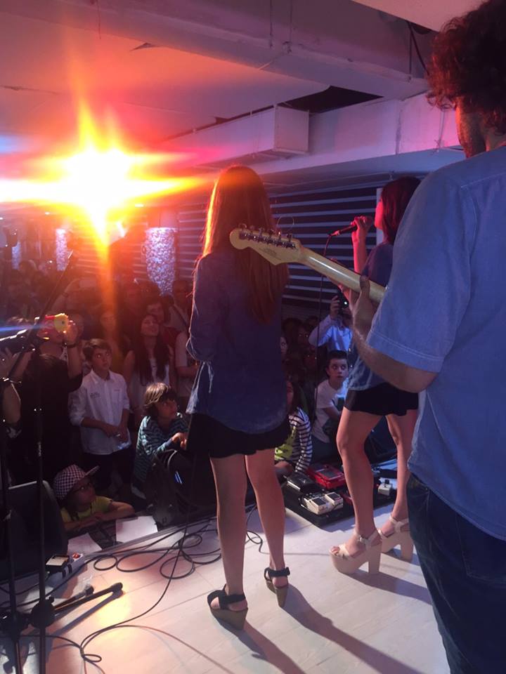 Actuación de alumnos de Musiquea.