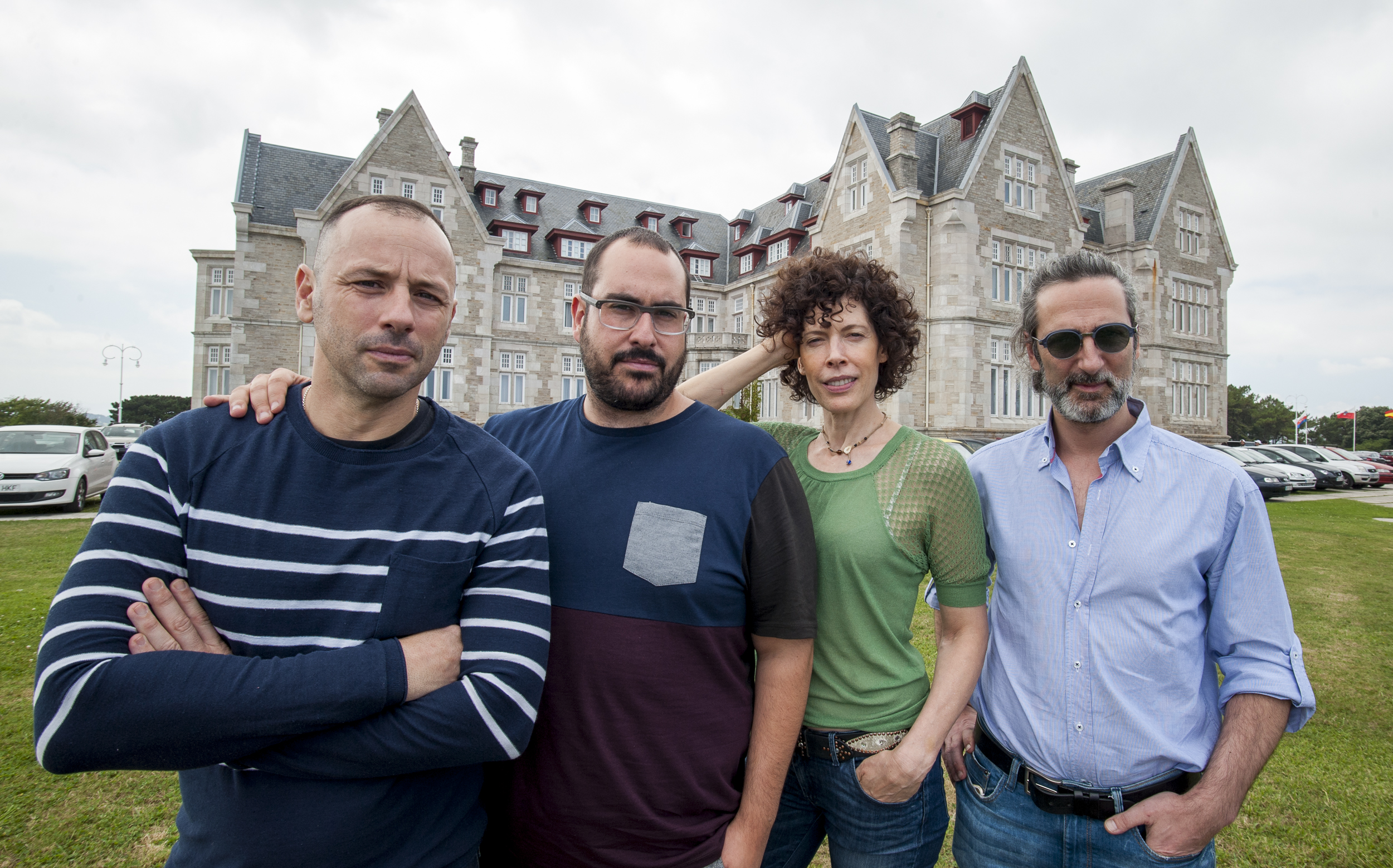 Componentes de la obra teatral 'En el desierto'. Fotografía de Pablo Hojas.