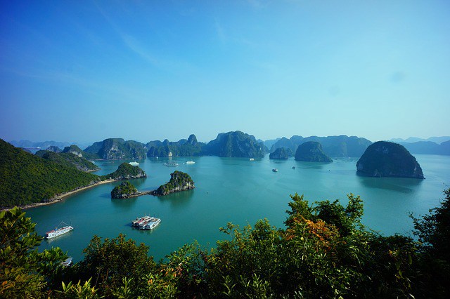 halong-bay-vietnam-593840_640