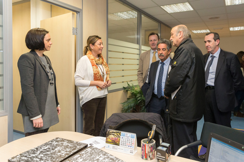 Revilla visitnado la Oficina de Mediación Hipotecaria.