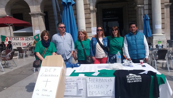 Participantes en la Acampada