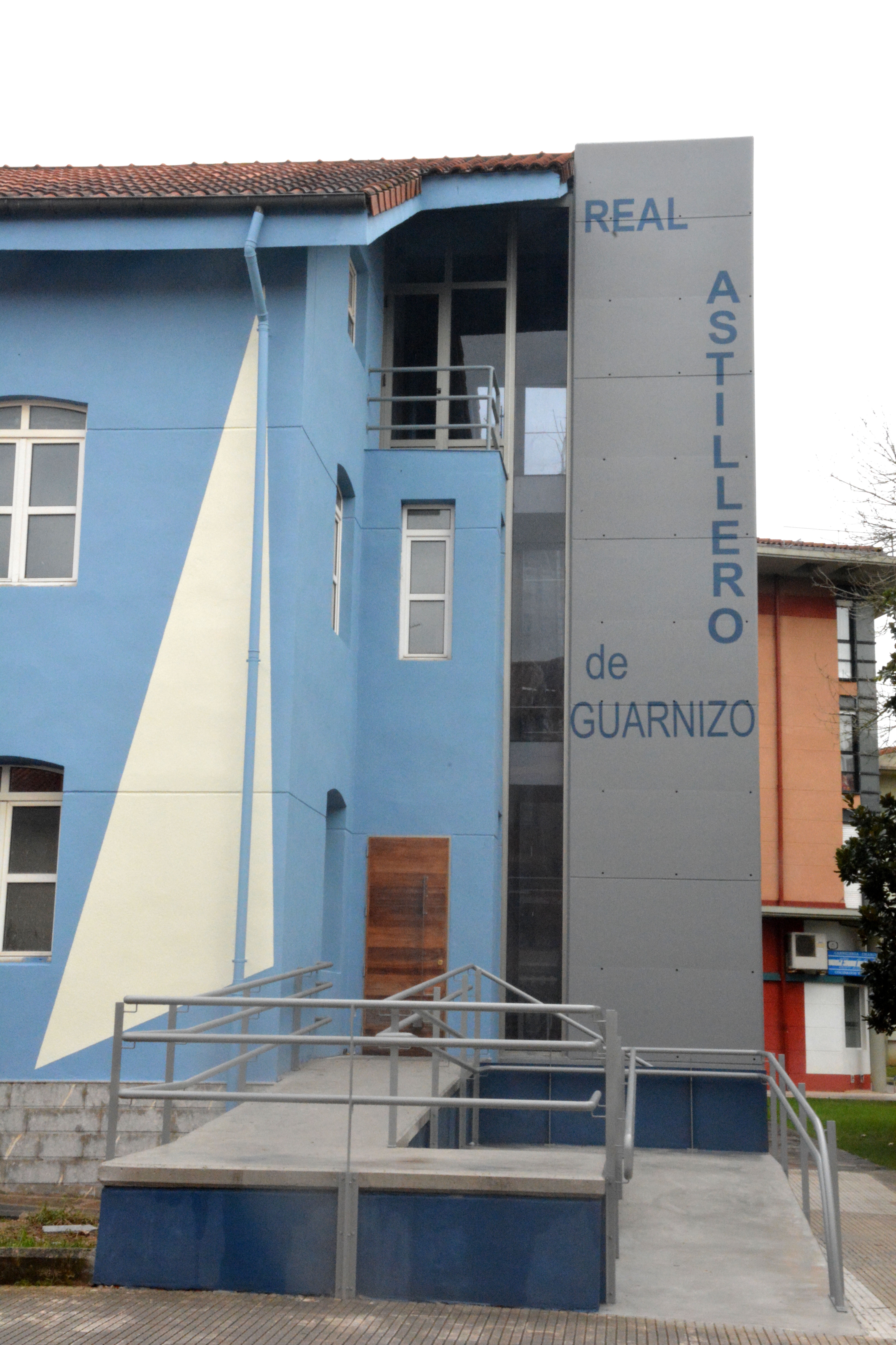 Centro expositivo en Guarnizo