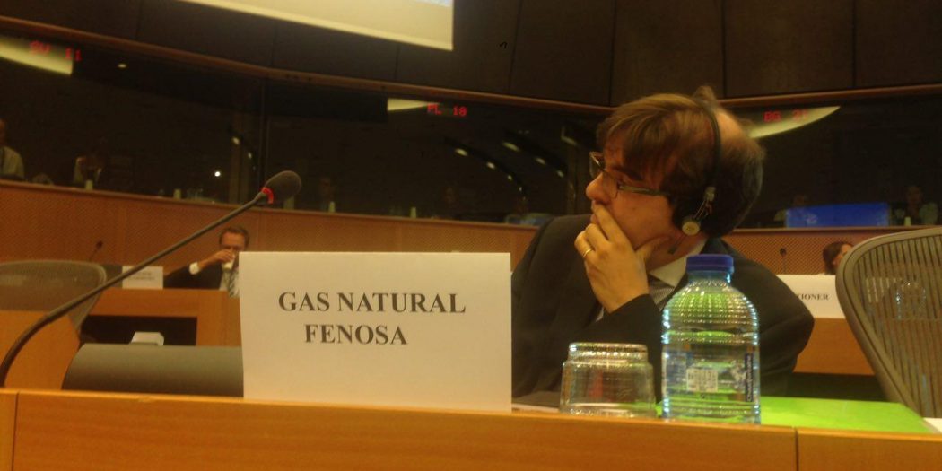 La intervención de un representante de Gas Natural no ha sentado bien. Foto: IU
