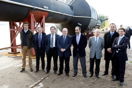 Dique de Gamazo, Santander La Vicepresidenta de Cantabria, Dolores Gorostiaga,  acompañada del consejero de Industria y Desarrollo Tecnológico, Juan José Sota,  asisten  a la presentación del tercer mástil meteorológico de la compañía IDERMAR. 16 nov 10