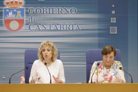 11:30 Sala de Prensa del Gobierno de Cantabria. La vicepresidenta y consejera de Universidades e Investigación, Medio Ambiente y Política Social, Eva Díaz Tezanos, y la consejera de Sanidad, María Luisa Real,  informan, en rueda de prensa, sobre Valdecilla. 15 de julio de 2016 © Raúl Lucio