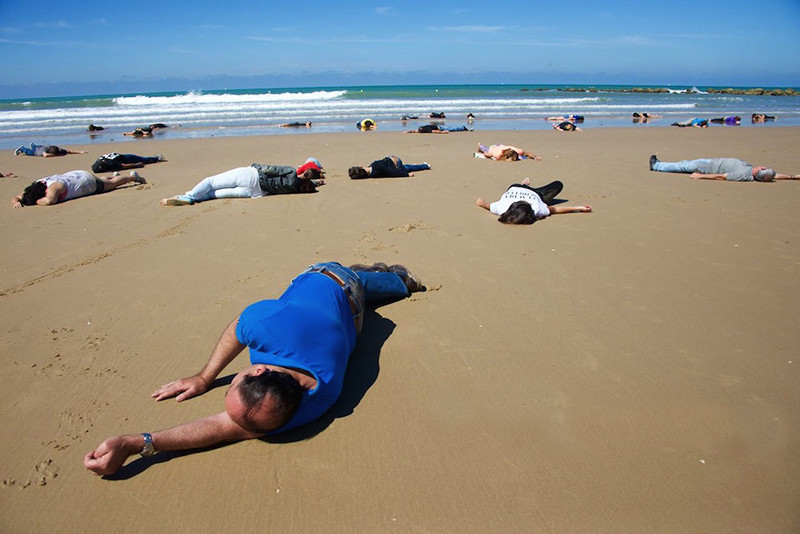 Performance sobre los refugiados, en Cádiz