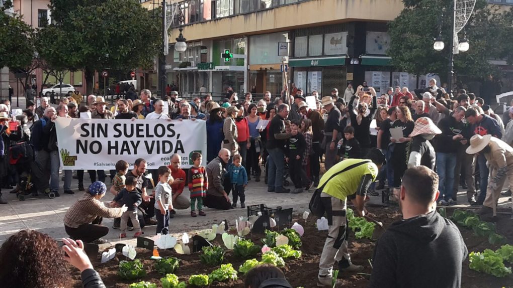 Acción frente al Ayuntamiento