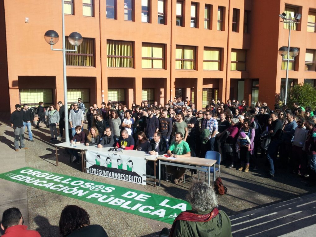 Acto de apoyo a Preguntar No Es Delito en la UC (Foto: Roberto Ruisánchez)