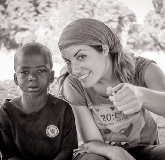 Lola Hierro en África