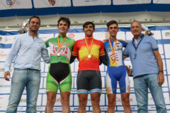Guillermo García, en el centro del podio de la crono junior del Campeonato de España. Foto: RFEC