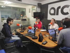 Miriam, Rafa y Ángel nos presentan 'pupitre gitano' en Arco FM