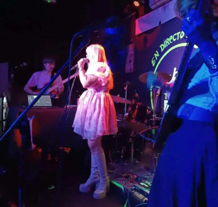 Tetas Fr&iacute;as en directo