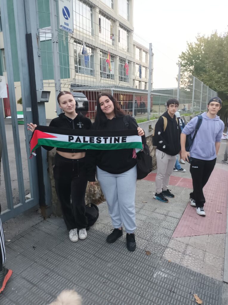 Estudiantes protestan por Gaza